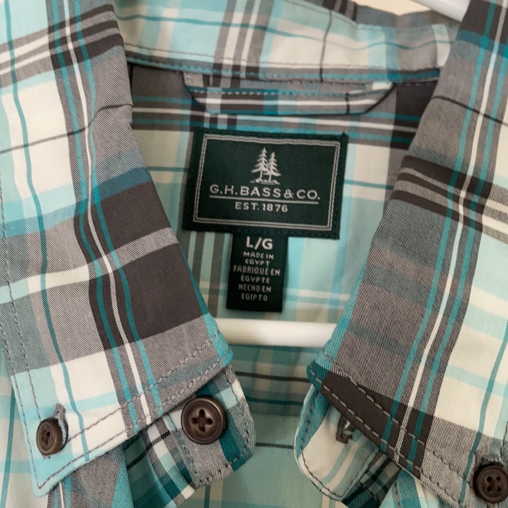 Button down shirt - Picture 2 of 3